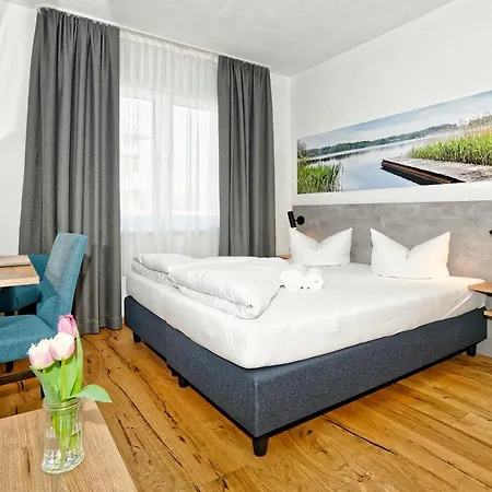 Hotel 17 Seen